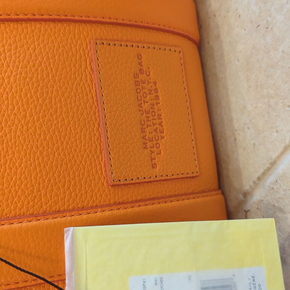 EUC The Tote Bag Marc Jacobs Scorched Orange Leather Small - Picture 5 of 16
